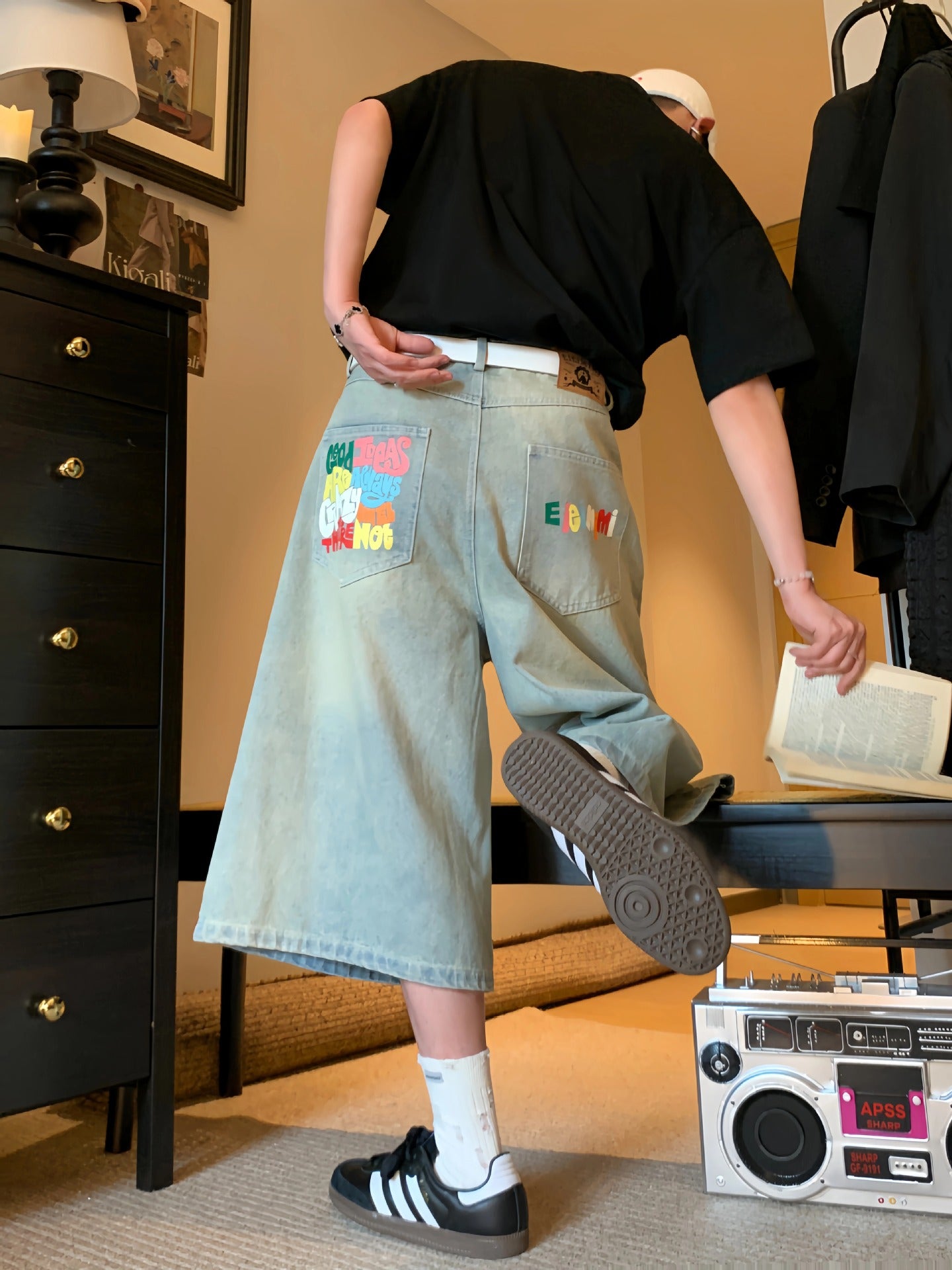 Versatile Cropped Jorts