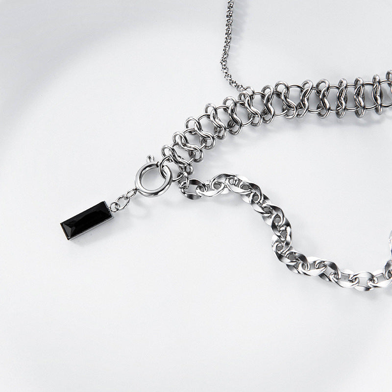 Novien Black Gem Necklace