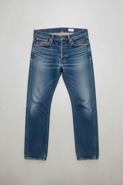 Classic Vintage Jeans - Flat Lay