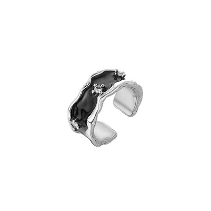 Light Couple Ring